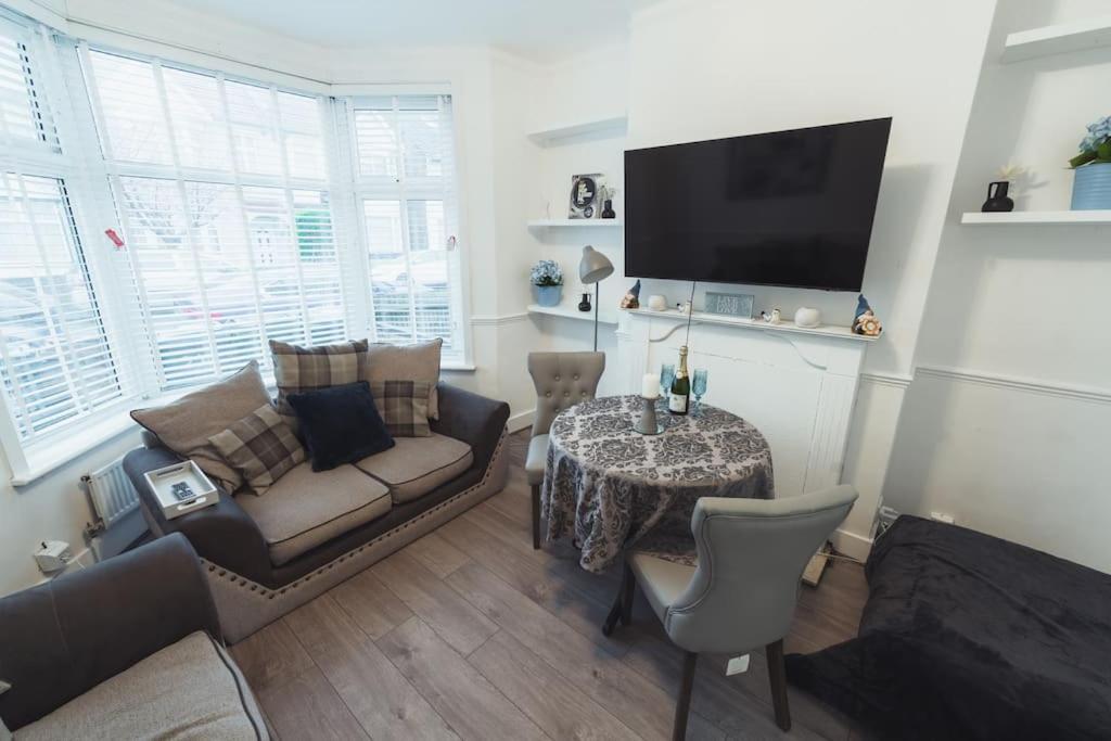 1 Bed - Wifi - Pet Friendly - Harrow Daire Dış mekan fotoğraf